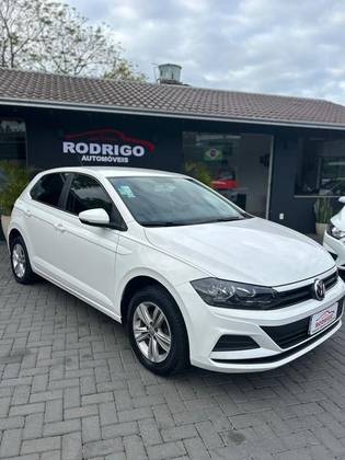 VOLKSWAGEN POLO 1.0 200 TSI COMFORTLINE AUTOMÁTICO